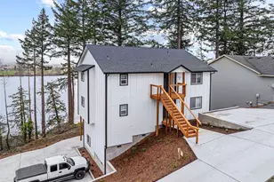 572 Columbia St, Cathlamet, WA 98612 - Photo 6