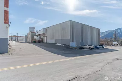 153 Totem Pole Rd, Manson, WA 98831 - Photo 2