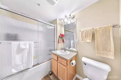 8075 Harborview Road #101, Blaine, WA 98230 - Photo 22