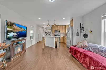 18054 36th Avenue S #386, SeaTac, WA 98188 - Photo 4