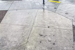 2209 E Roanoke St, Seattle, WA 98112 - Photo 26