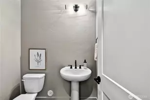 15221 210th Ave E, Bonney Lake, WA 98391 - Photo 6