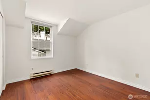 12389 SE 41st Ln, Bellevue, WA 98006 - Photo 16