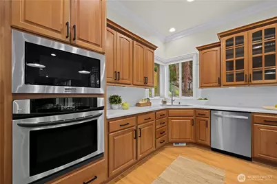 11019 NE 104th Street, Kirkland, WA 98033 - Photo 12