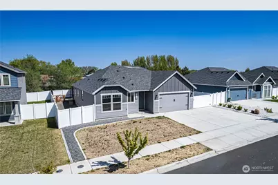 4618 E Thrush Street, Moses Lake, WA 98837 - Photo 2