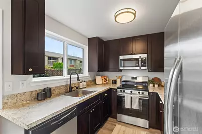 328 9th Avenue SE #D5, Puyallup, WA 98372 - Photo 10