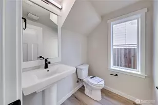 5077 NW Cedarside Loop, Silverdale, WA 98383 - Photo 6