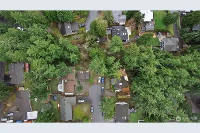 3575 NE 209th Avenue, Sammamish, WA 98074 - Photo 2