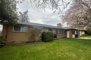 545 SE O'leary St, Oak Harbor, WA 98277 - Photo 4