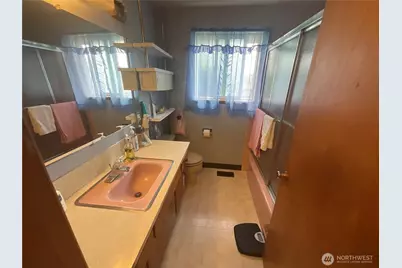 545 SE O'Leary Street, Oak Harbor, WA 98277 - Photo 22