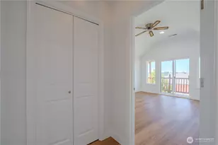 642 E Pioneer Loop, La Center, WA 98629 - Photo 18