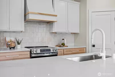 1040 S Florida Pl, Kennewick, WA 99338 - Photo 12