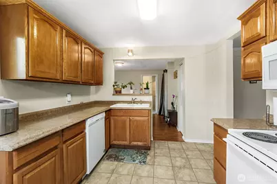 861 S 72nd Street, Tacoma, WA 98408 - Photo 6