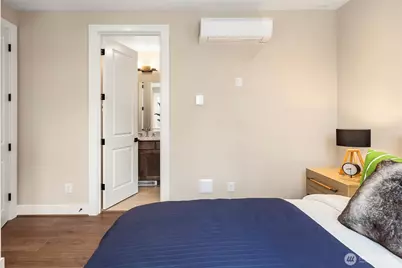 10823 (Hs 94) 120th Lane NE #E, Kirkland, WA 98033 - Photo 4