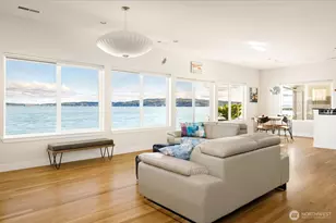 2190 Mariner Beach Dr, Oak Harbor, WA 98277 - Photo 6