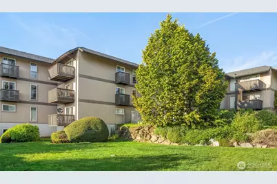 1425 S Puget Drive #213, Renton, WA 98055 - Photo 18