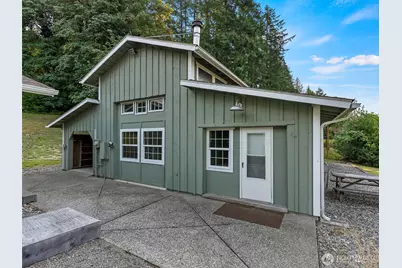 8131 Kerbaugh Road NE, Olympia, WA 98516 - Photo 8