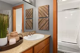 1730 Taylor Ave N, Seattle, WA 98109 - Photo 14