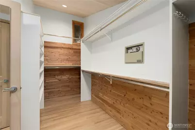 8428 N Mercer Way, Mercer Island, WA 98040 - Photo 34