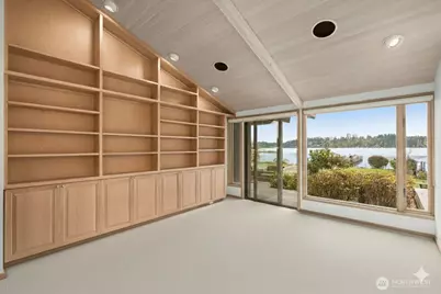 8428 N Mercer Way, Mercer Island, WA 98040 - Photo 26