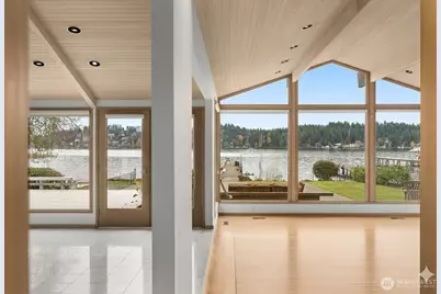 8428 N Mercer Way, Mercer Island, WA 98040 - Photo 10