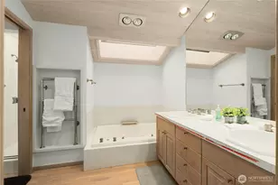 8428 N Mercer Way, Mercer Island, WA 98040 - Photo 34