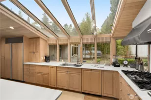 8428 N Mercer Way, Mercer Island, WA 98040 - Photo 18