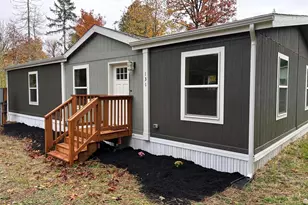 131 E Kingston Way, Shelton, WA 98584 - Photo 2