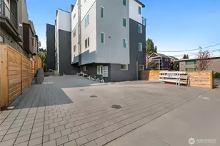 2019 W Bertona, Seattle, WA 98199 - Photo 24