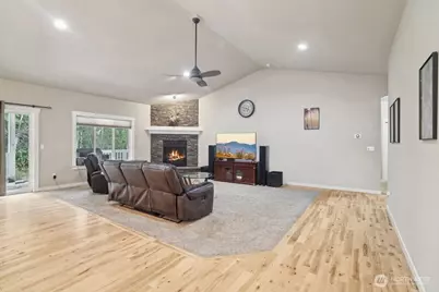 21401 127th Avenue NE, Arlington, WA 98223 - Photo 4