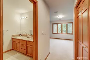 13799 NE 32 Pl NE, Bellevue, WA 98005 - Photo 32