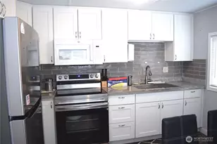 15232 SE 272nd St, Kent, WA 98042 - Photo 8