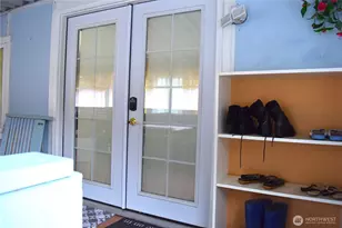 15232 SE 272nd St, Kent, WA 98042 - Photo 2