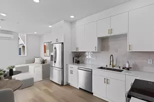 8324 16th Ave NW, Seattle, WA 98117 - Photo 6