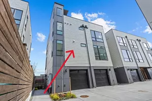 8324 16th Ave NW, Seattle, WA 98117 - Photo 2