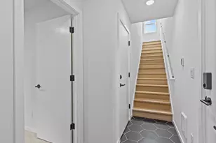 8324 16th Ave NW, Seattle, WA 98117 - Photo 4