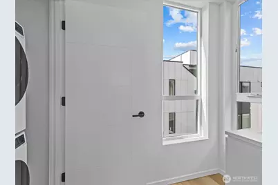 8324 16th Avenue NW #E, Seattle, WA 98117 - Photo 12