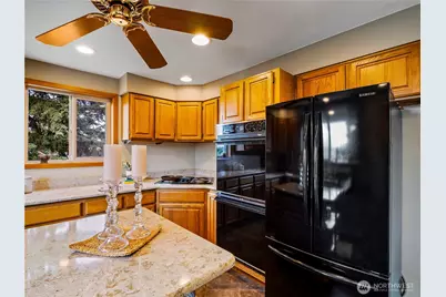 25405 103rd Avenue E, Graham, WA 98338 - Photo 12