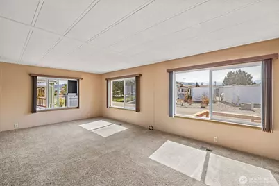 55 Juniper Mobile Estates, Sequim, WA 98382 - Photo 6