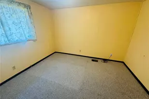 8214 191st St E, Spanaway, WA 98387 - Photo 8