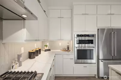 10824 (Hs 79) 120th Lane NE #B, Kirkland, WA 98033 - Photo 10