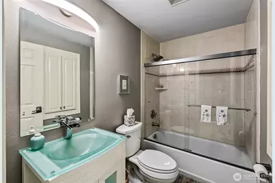 22218 5th Avenue S #101, Des Moines, WA 98198 - Photo 18