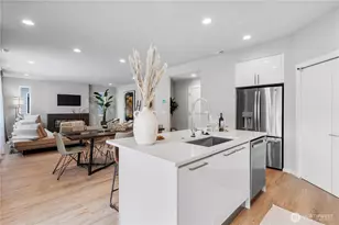 13830 Brookdale Ln E, Tacoma, WA 98445 - Photo 14