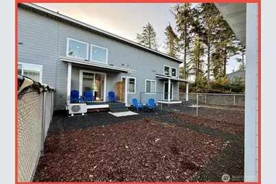 609 Sunset Avenue NE, Ocean Shores, WA 98569 - Photo 12