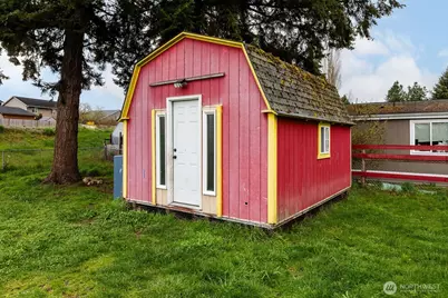 9047 Pepperidge Lane SE, Yelm, WA 98597 - Photo 24