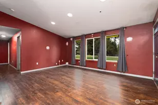 9047 Pepperidge Ln SE, Yelm, WA 98597 - Photo 4