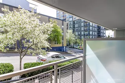 76 Cedar Street #207, Seattle, WA 98121 - Photo 12