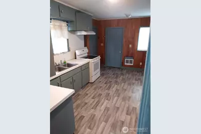 3025 Simpson Avenue, Hoquiam, WA 98550 - Photo 6