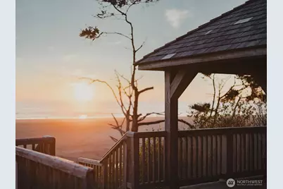 210 Front Street, Pacific Beach, WA 98571 - Photo 16