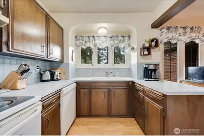 17137 32nd. Avenue NE, Lake Forest Park, WA 98155 - Photo 6